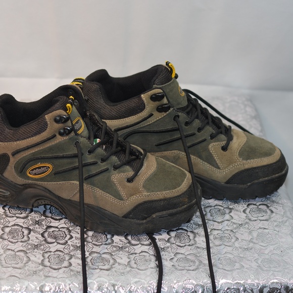 Mens Pathfinder Leather upper steel toe Work/hiking boots SZ 8 W - Picture 1 of 5